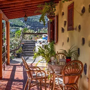 Nuevitas I Landhaus Hermigua